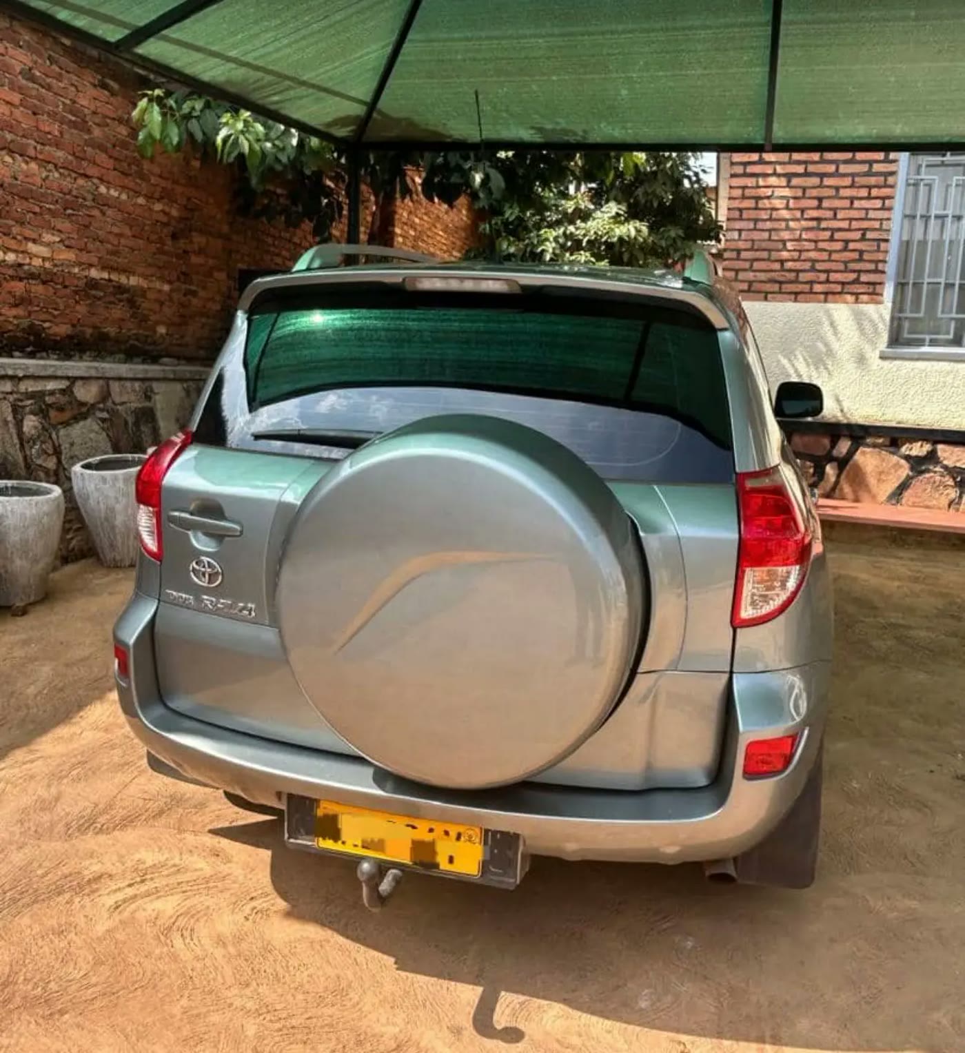 Toyota Rav4 (Compact) — view 3